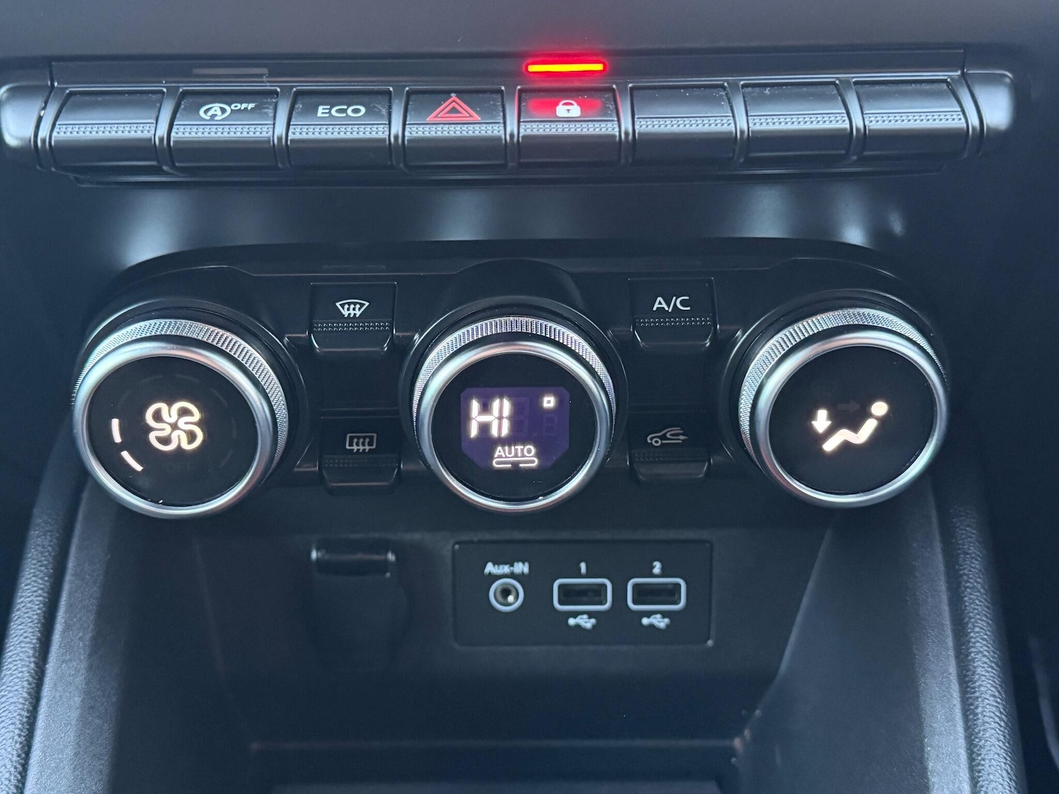 Used Renault Clio 2020 for sale - 76990542: Photo 41