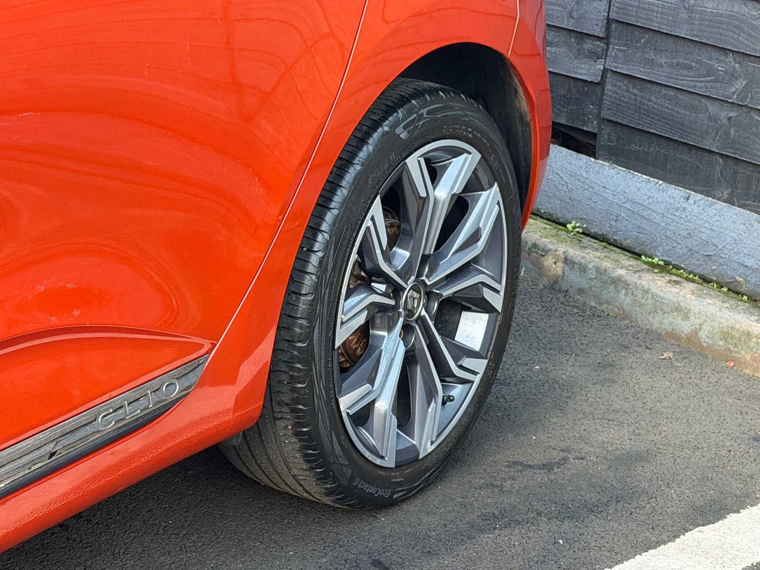 Used Renault Clio 2020 for sale - 76990542: Photo 49