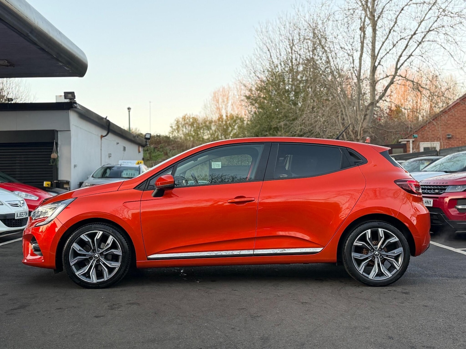 Used Renault Clio 2020 for sale - 76990542: Photo 5