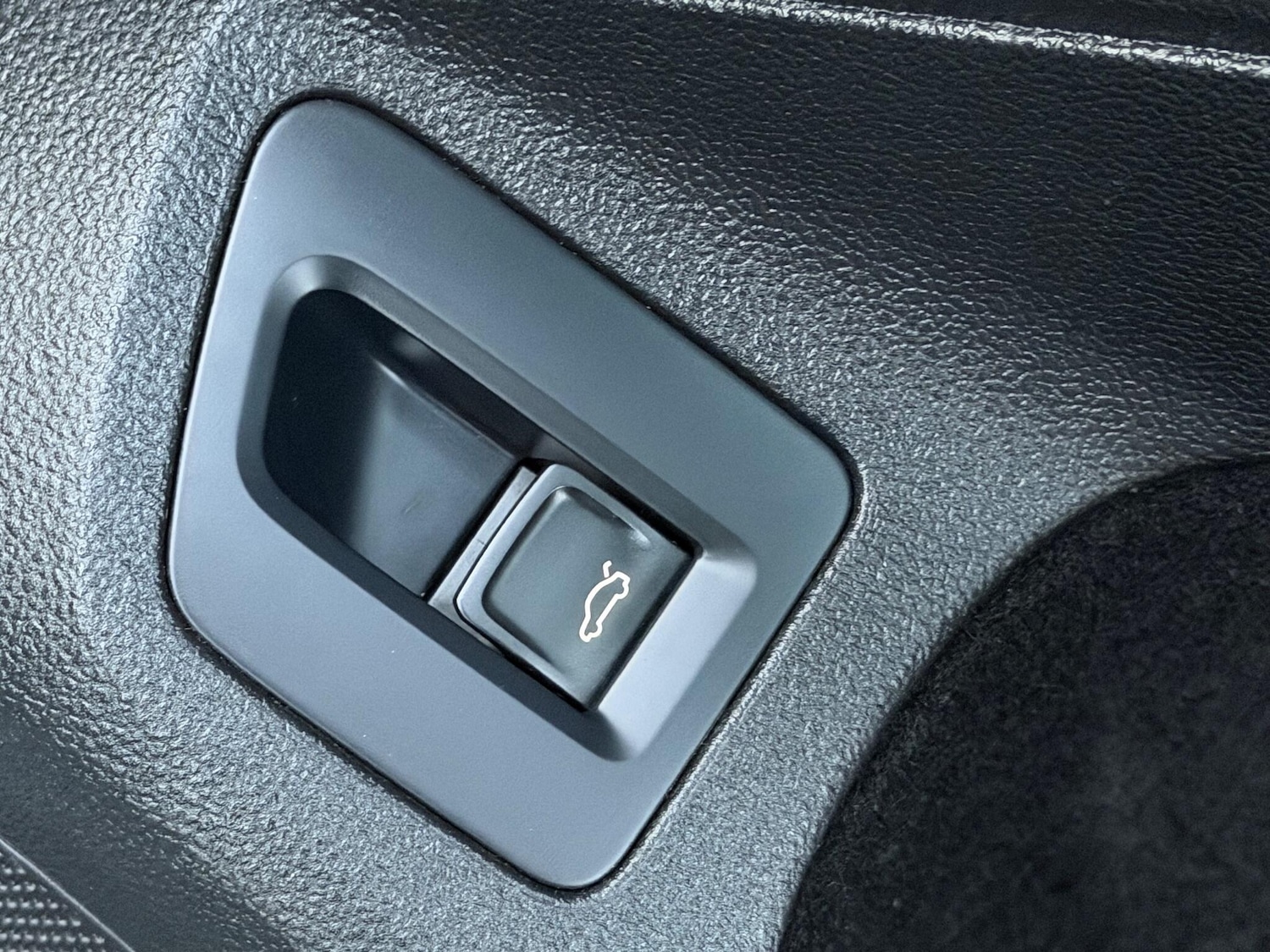 Used Volkswagen Passat 2015 for sale - 77142958: Photo 34