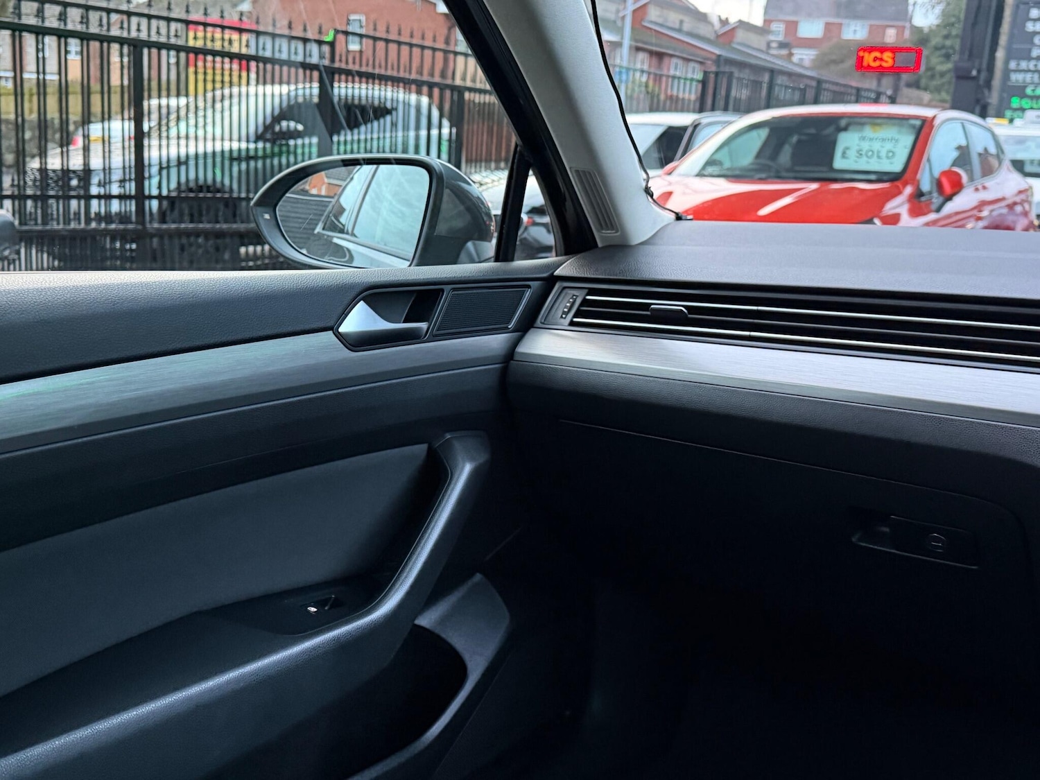 Used Volkswagen Passat 2015 for sale - 77142958: Photo 85