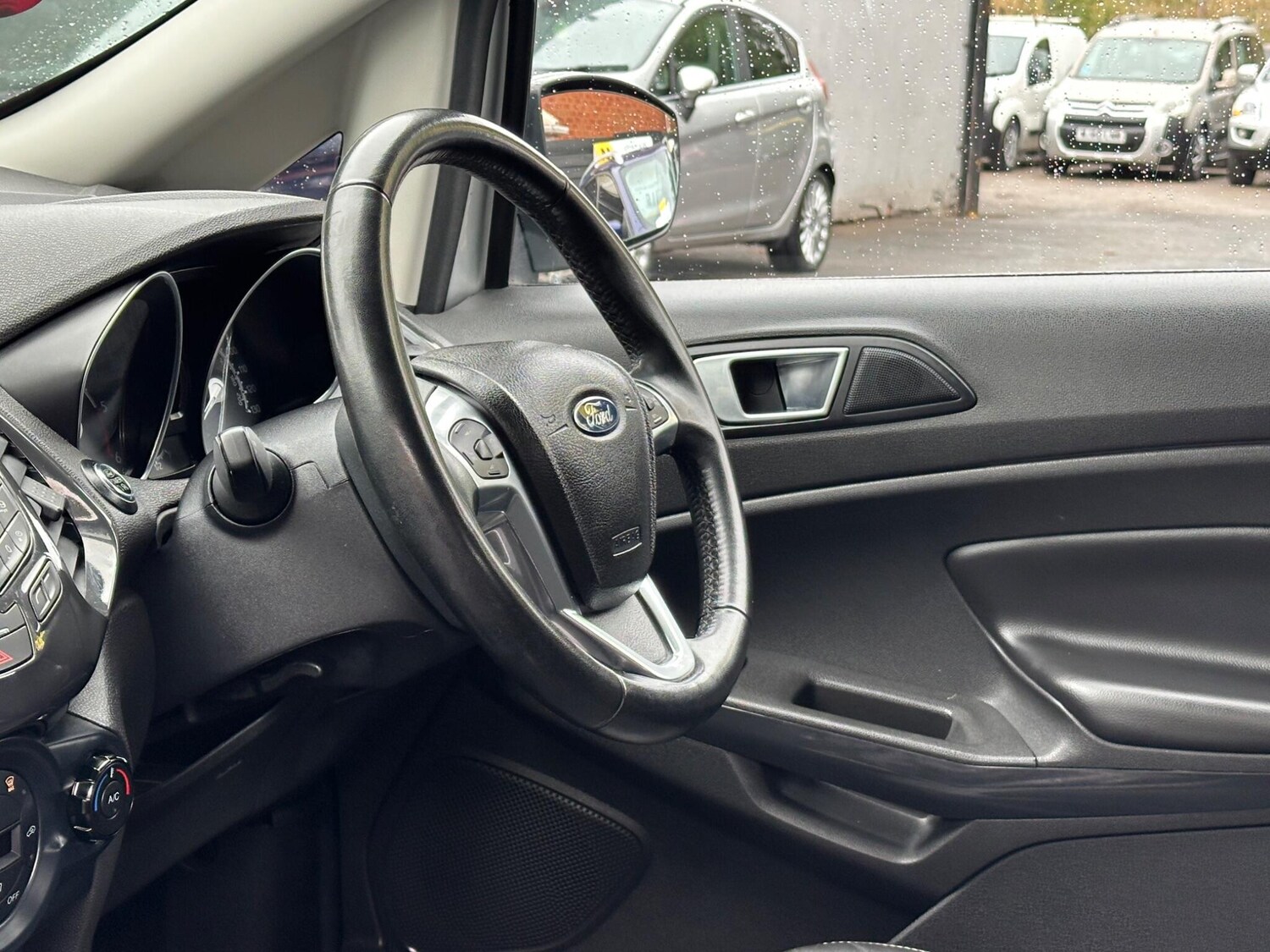 Used Ford Ecosport 2016 for sale - 75769883: Photo 58