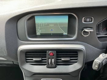 Used Volvo V40 2016 for sale - 78822556: Photo