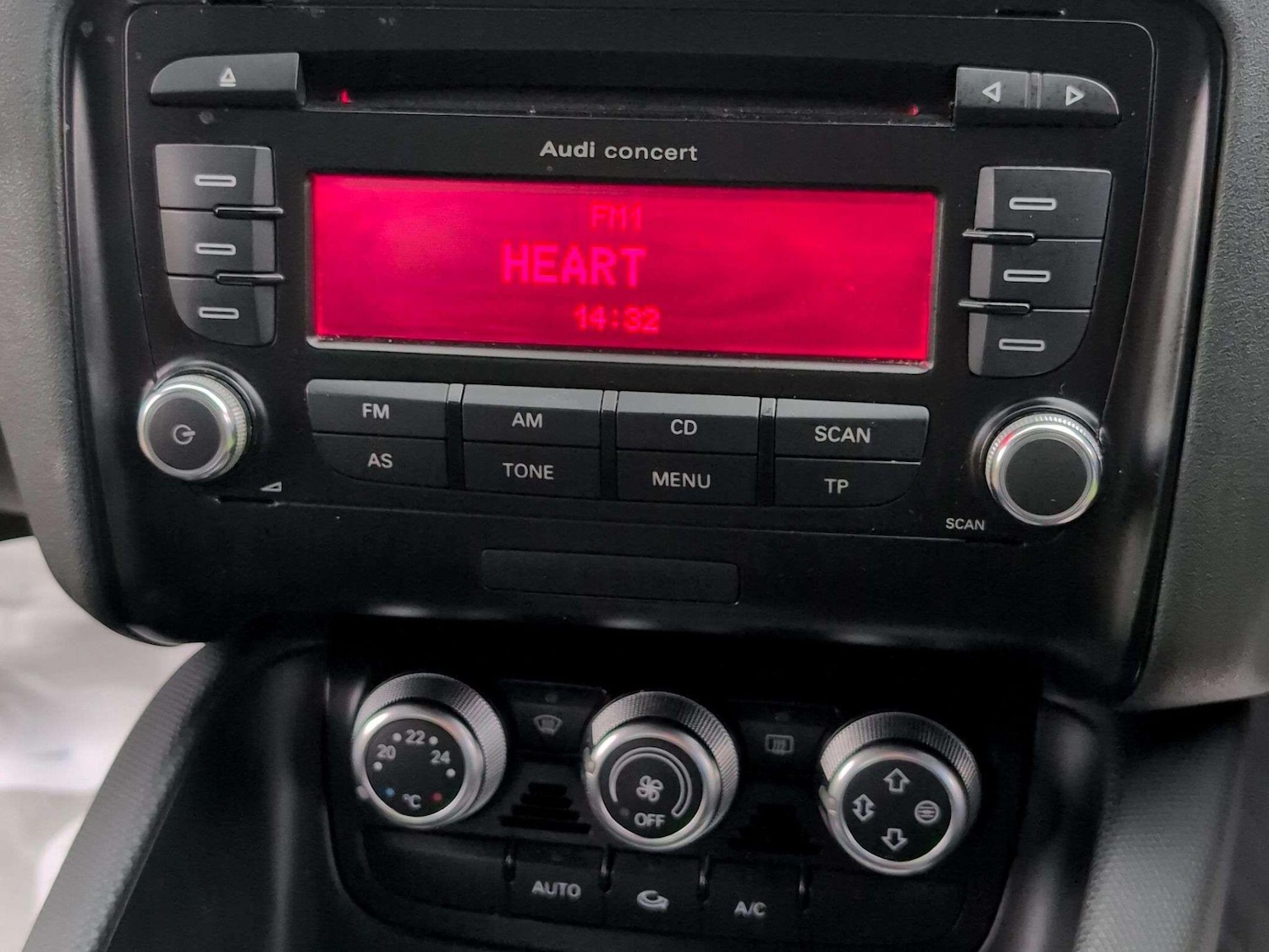 Used Audi TT 2013 for sale - 76634072: Photo 6