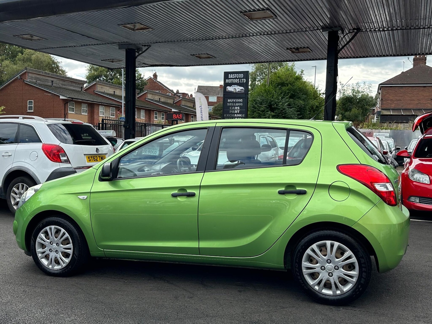 Used Hyundai i20 2009 for sale - 77637846: Photo 12