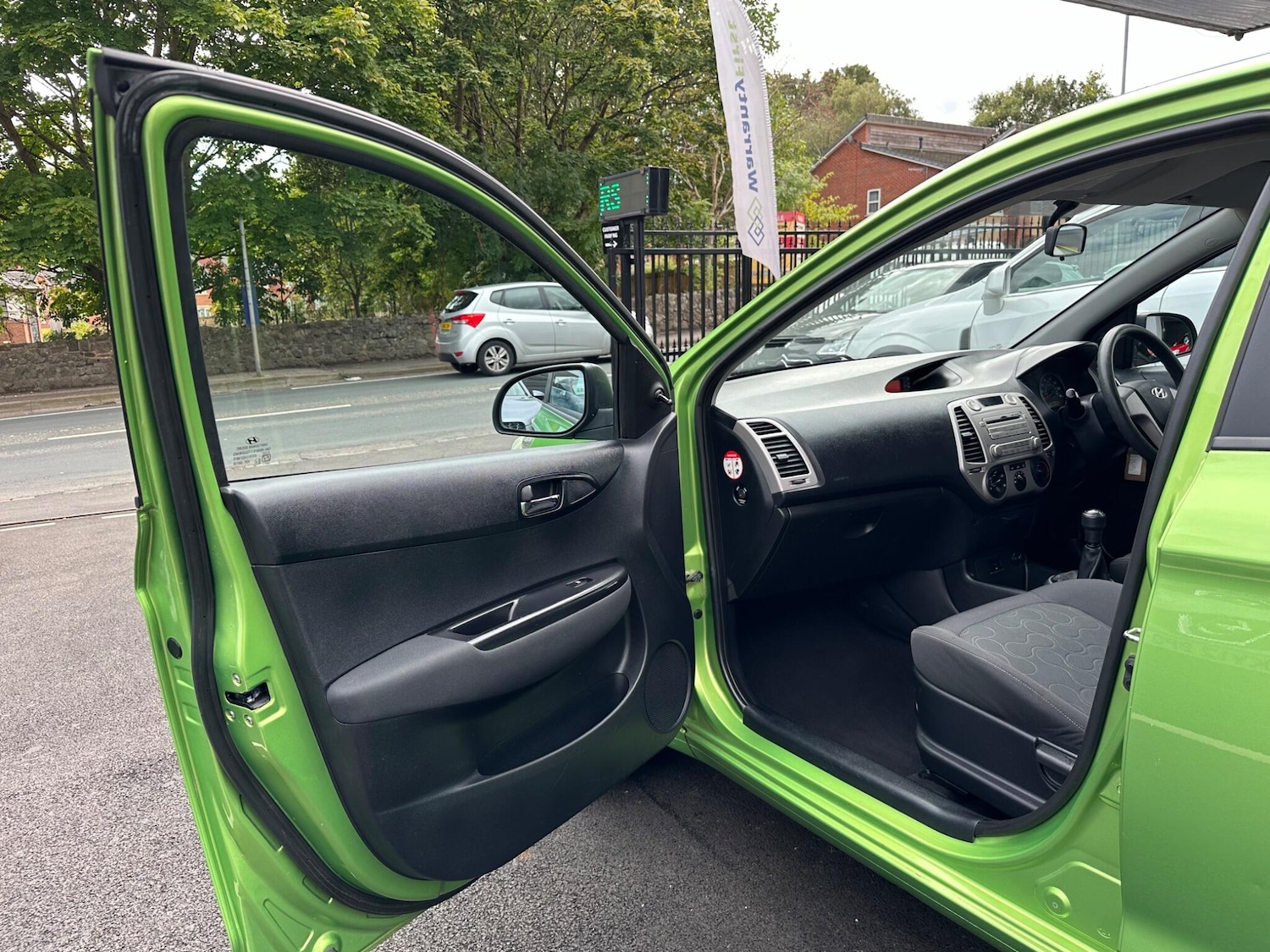 Used Hyundai i20 2009 for sale - 77637846: Photo 16