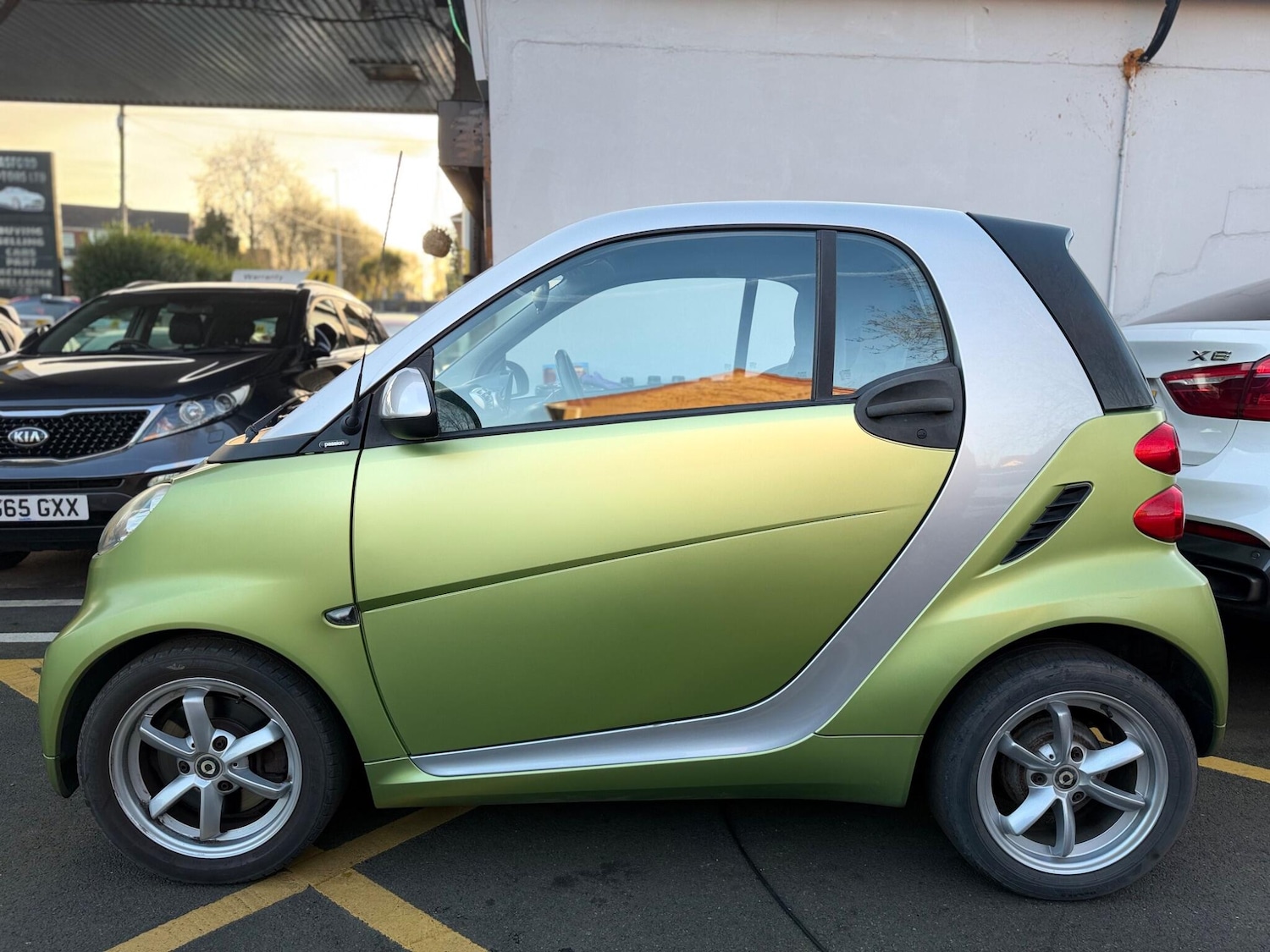 Used smart fortwo 2010 for sale - 77940249: Photo 2