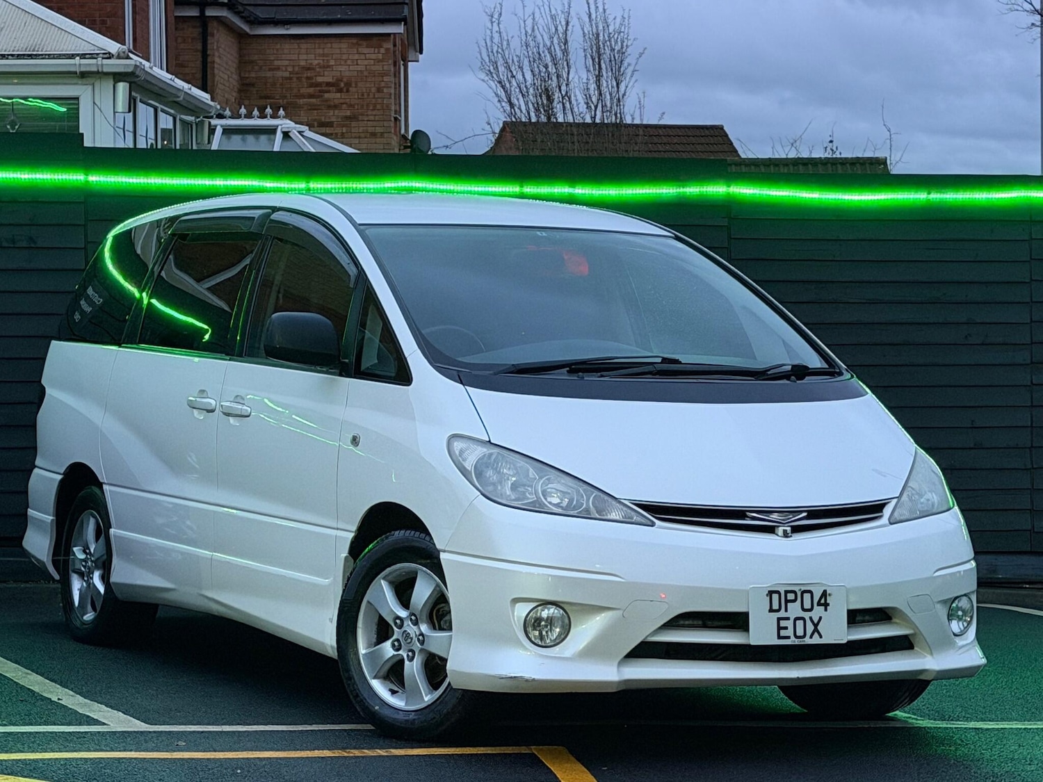 Used Toyota Estima 2017 for sale - 76771800: Photo 13