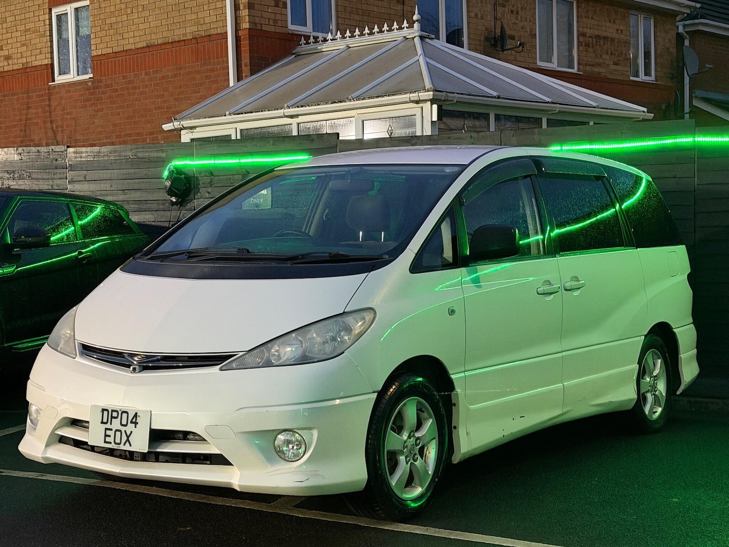 Used Toyota Estima 2017 for sale - 76771800: Photo 18