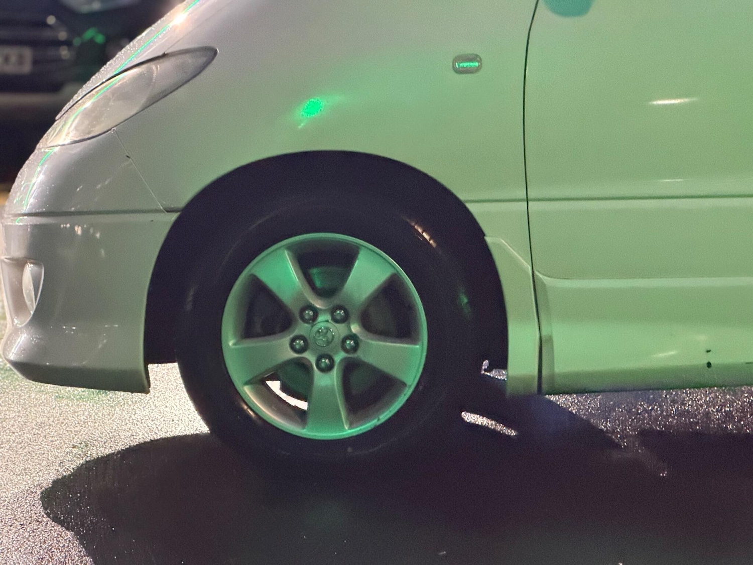 Used Toyota Estima 2017 for sale - 76771800: Photo 30