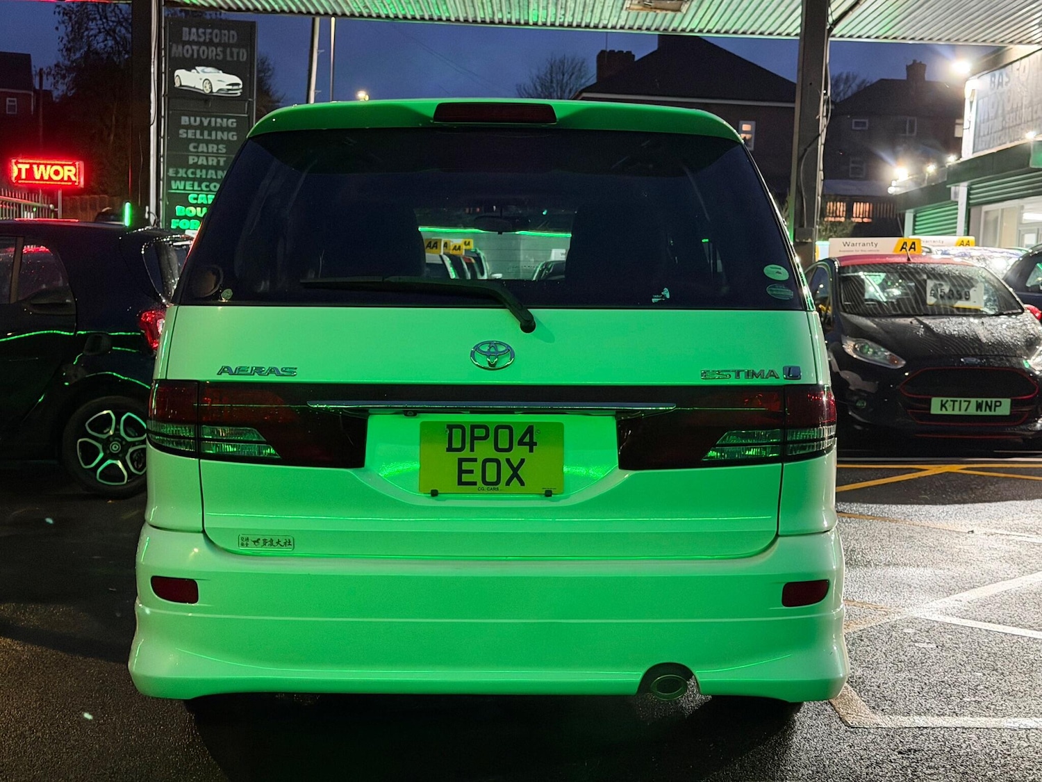 Used Toyota Estima 2017 for sale - 76771800: Photo 40