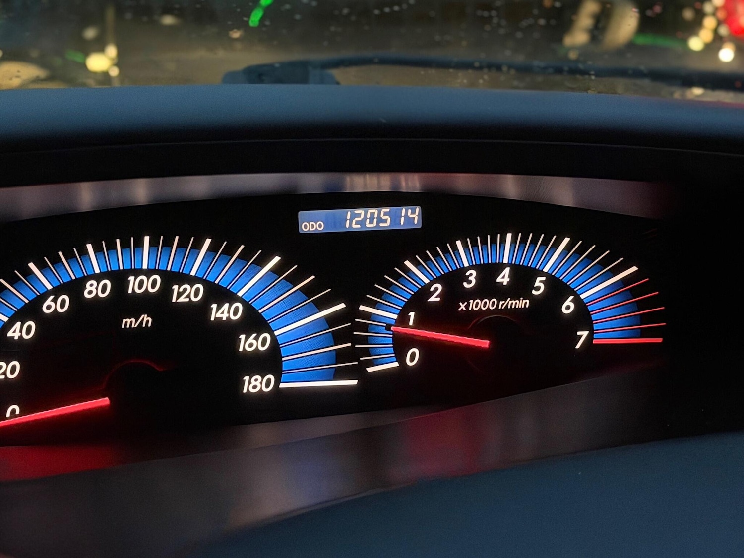 Used Toyota Estima 2017 for sale - 76771800: Photo 64