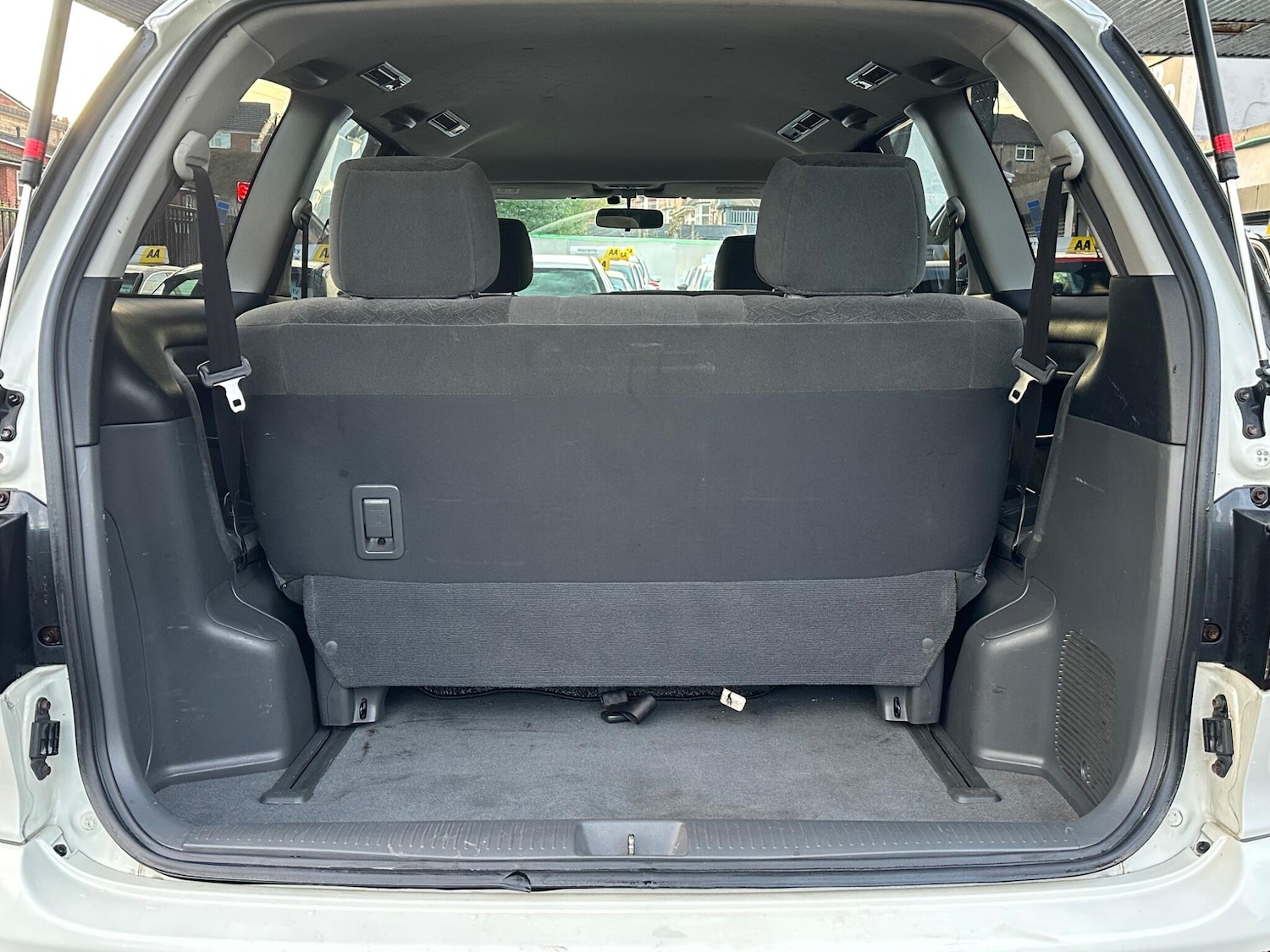 Used Toyota Estima 2017 for sale - 76771800: Photo 65