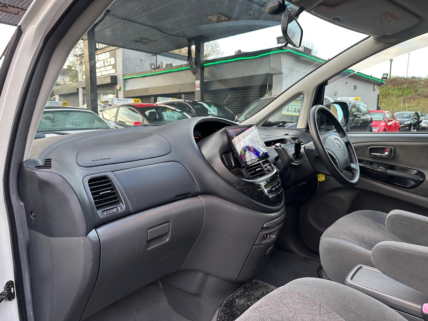 Used Toyota Estima 2017 for sale - 76771800: Photo 75