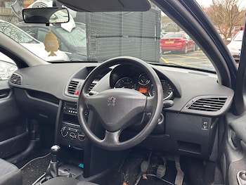 Used Peugeot 207 2009 for sale - 76942572: Photo