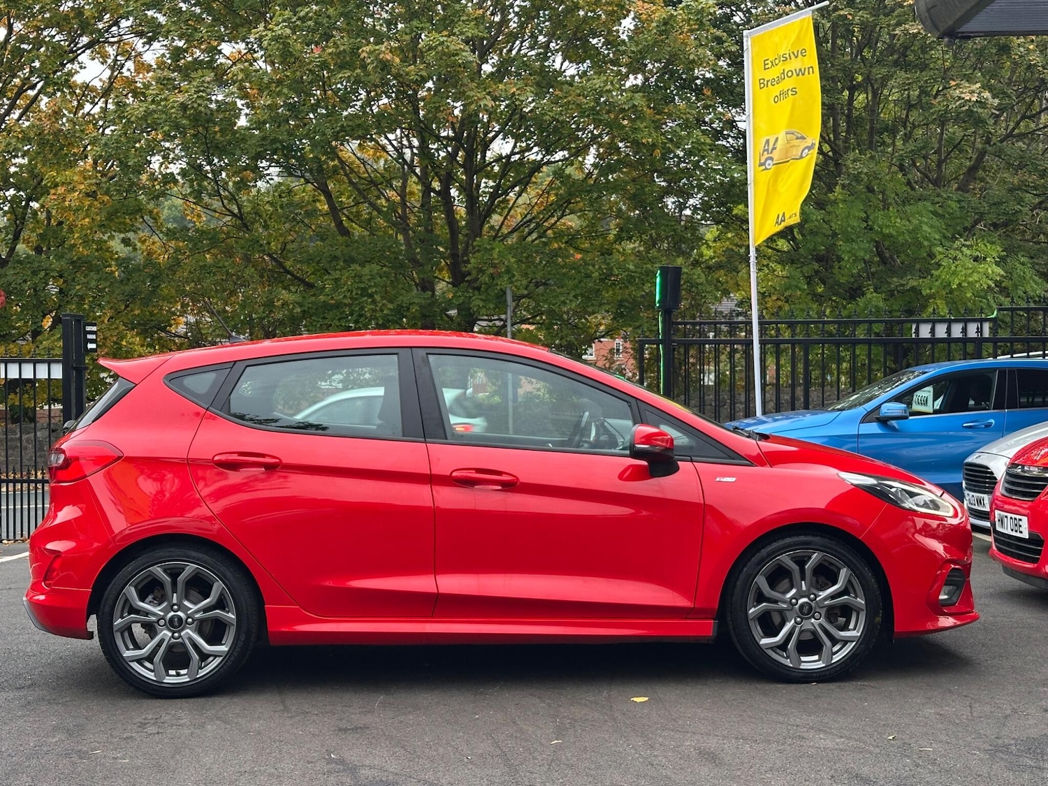 Used Ford Fiesta 2017 for sale - 76099350: Photo 3
