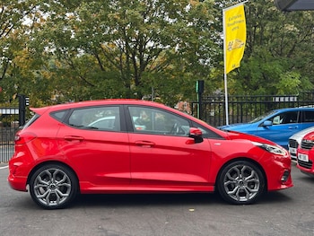 Used Ford Fiesta 2017 for sale - 76099350: Photo 3