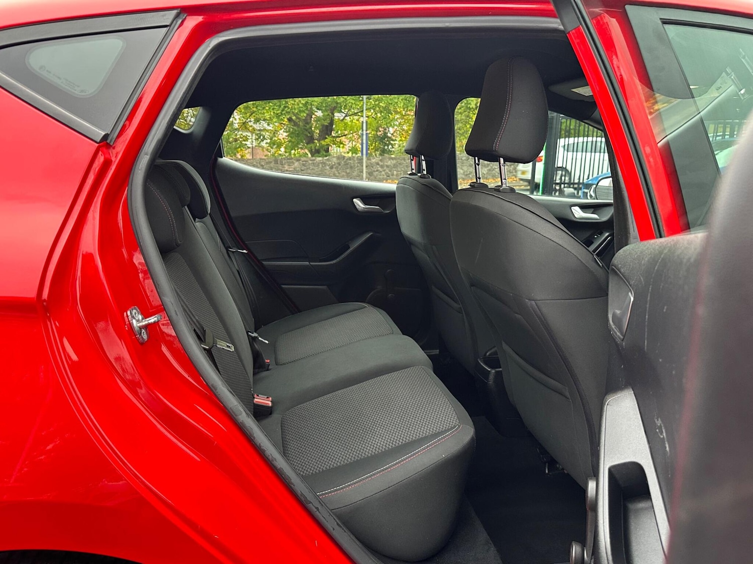 Used Ford Fiesta 2017 for sale - 76099350: Photo 52