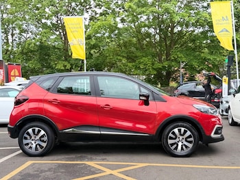 Used Renault Captur 2018 for sale - 78891602: Photo