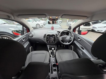 Used Renault Captur 2018 for sale - 78891602: Photo