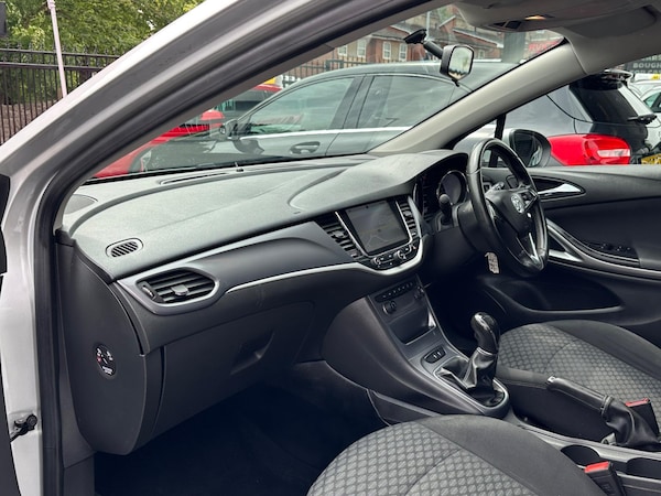 Used Vauxhall Astra 2017 for sale - 74909018: Photo 32