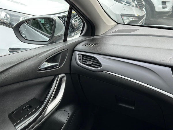 Used Vauxhall Astra 2017 for sale - 74909018: Photo 45