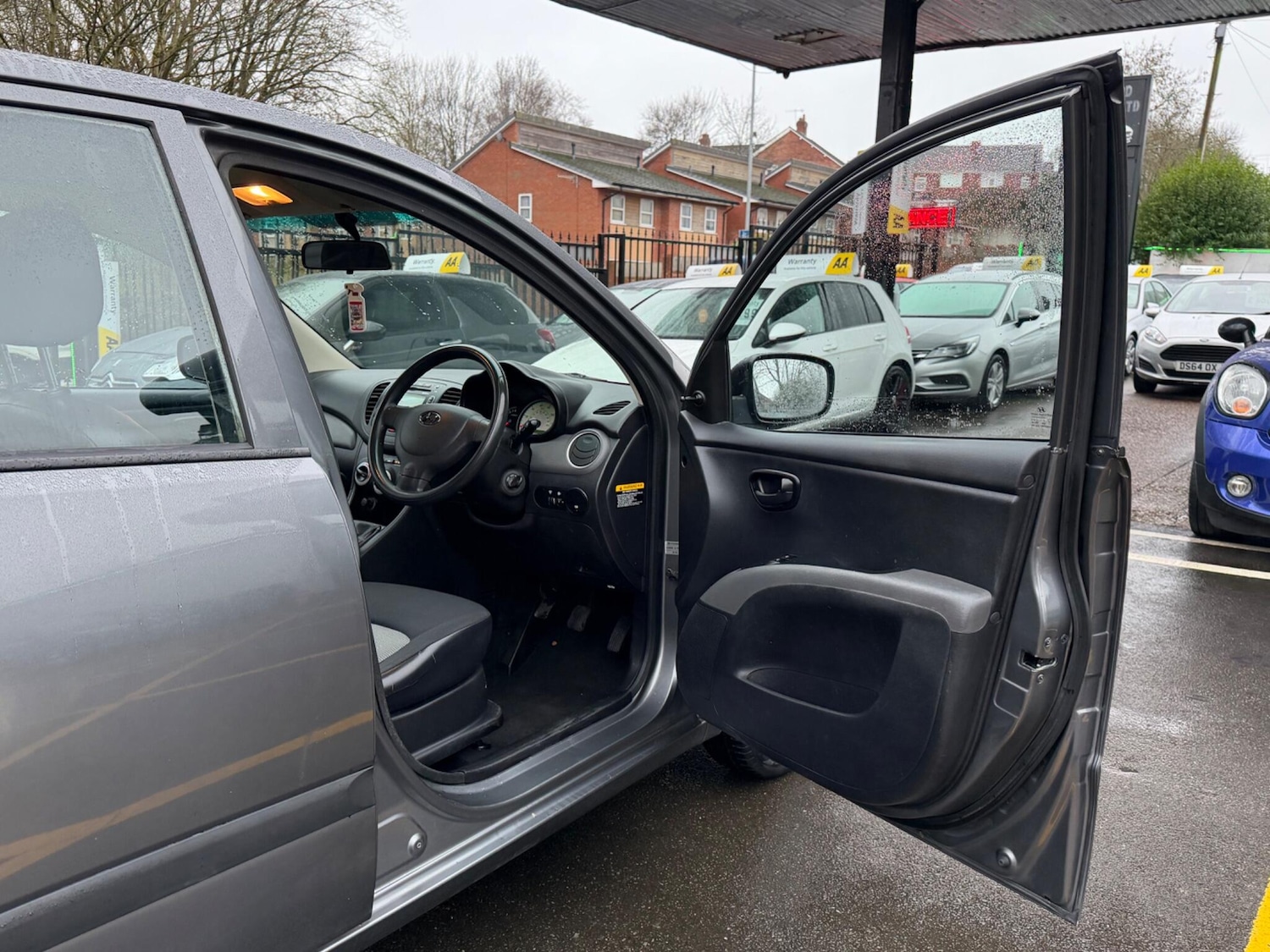 Used Hyundai i10 2010 for sale - 77510437: Photo 14