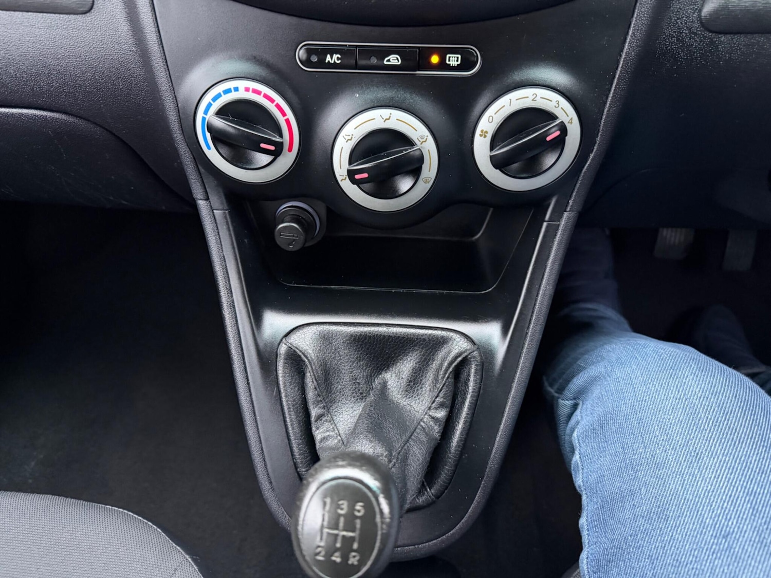 Used Hyundai i10 2010 for sale - 77510437: Photo 21