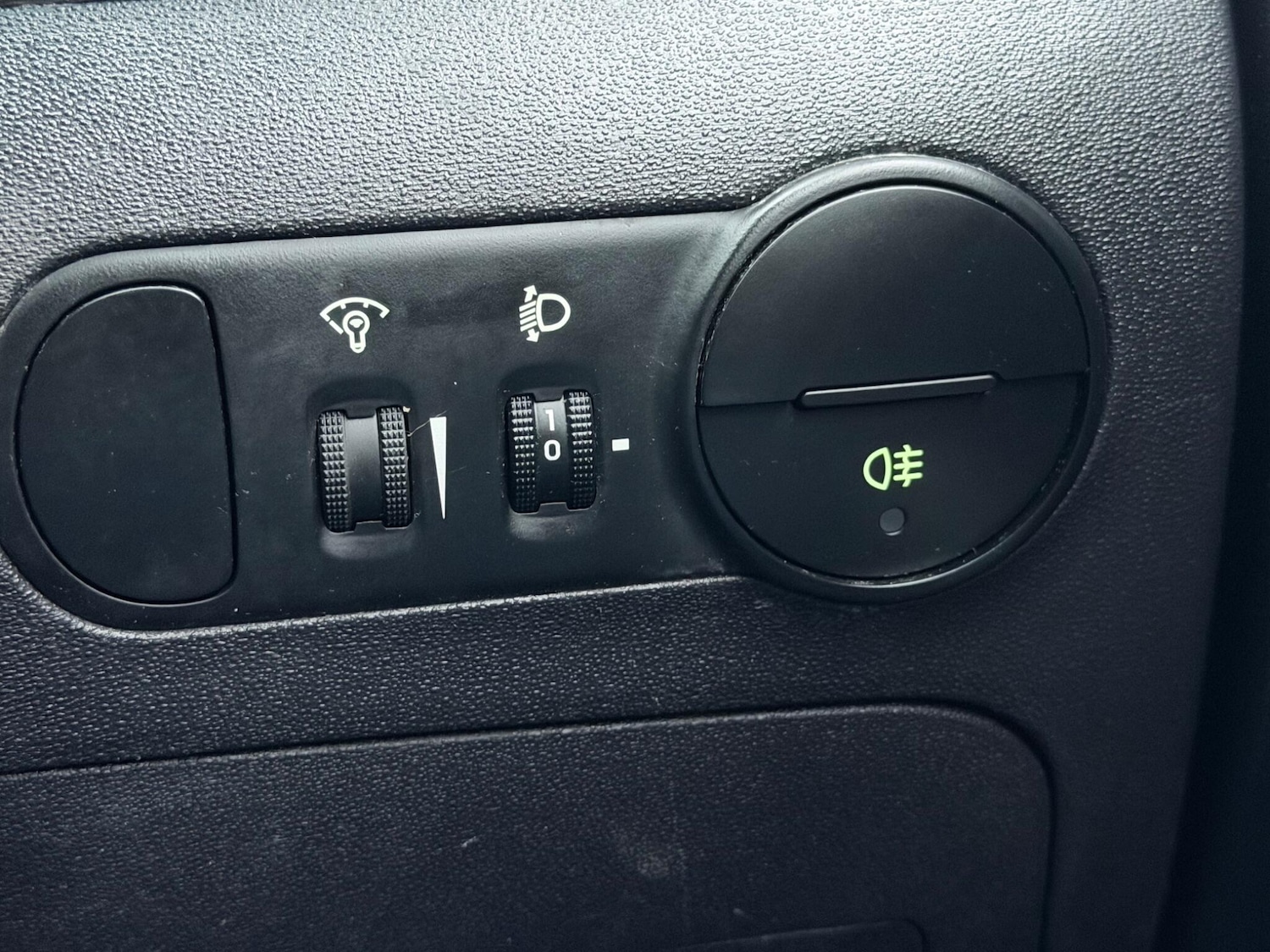 Used Hyundai i10 2010 for sale - 77510437: Photo 24