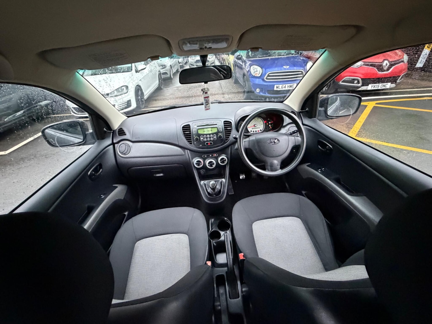 Used Hyundai i10 2010 for sale - 77510437: Photo 4