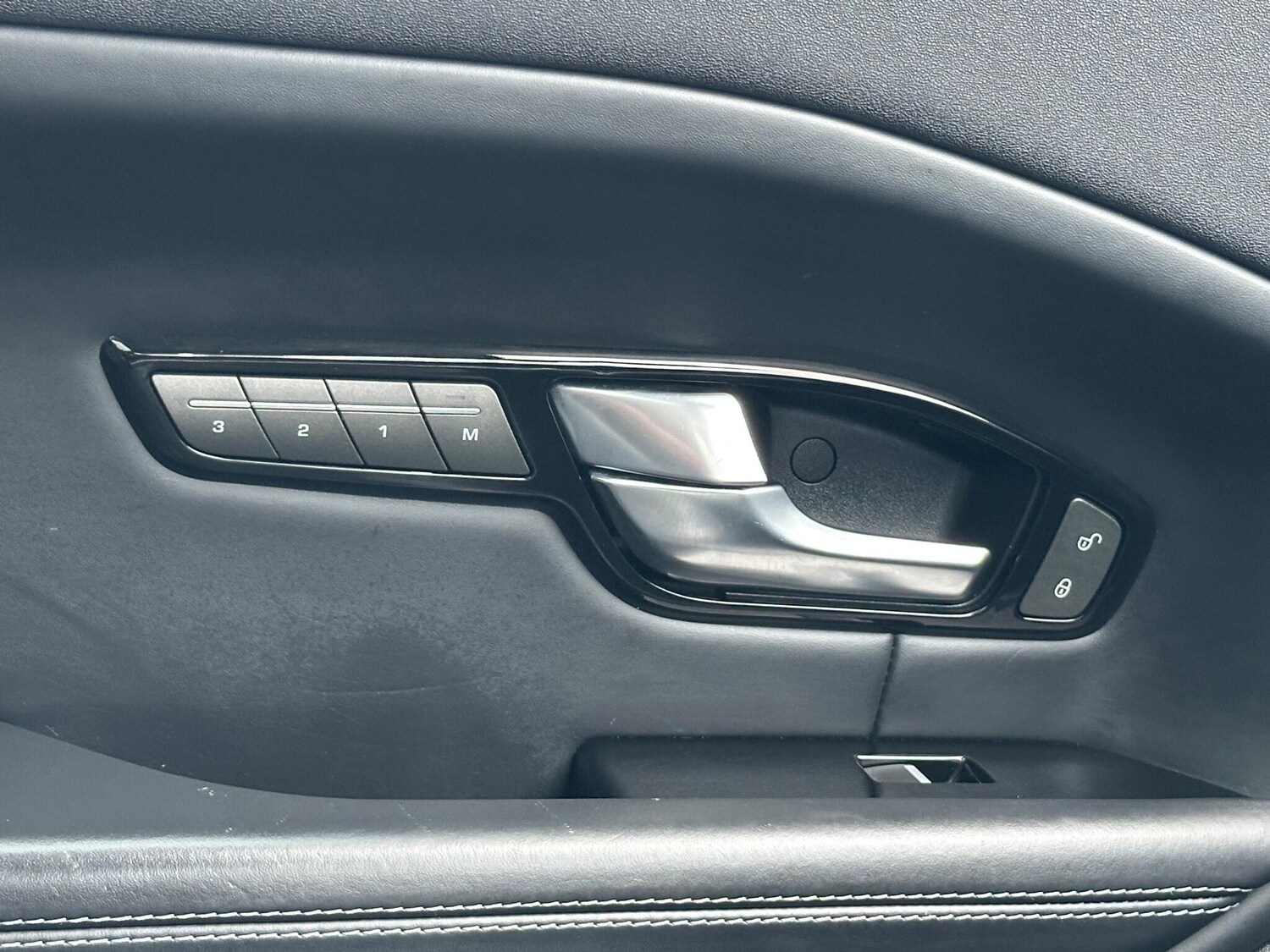 Used Land Rover Range Rover Evoque 2016 for sale - 77484918: Photo 44