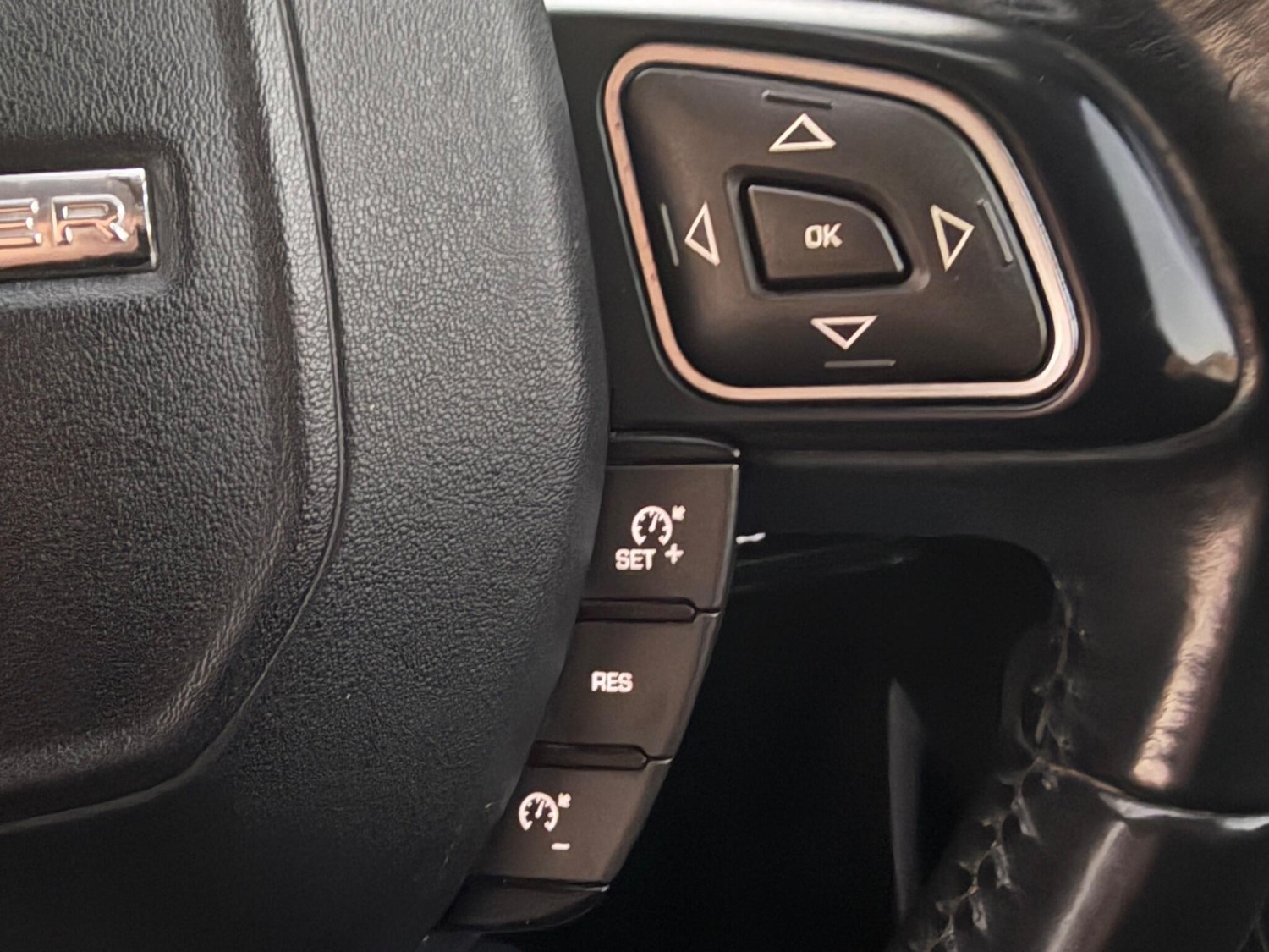 Used Land Rover Range Rover Evoque 2015 for sale - 76942538: Photo 74