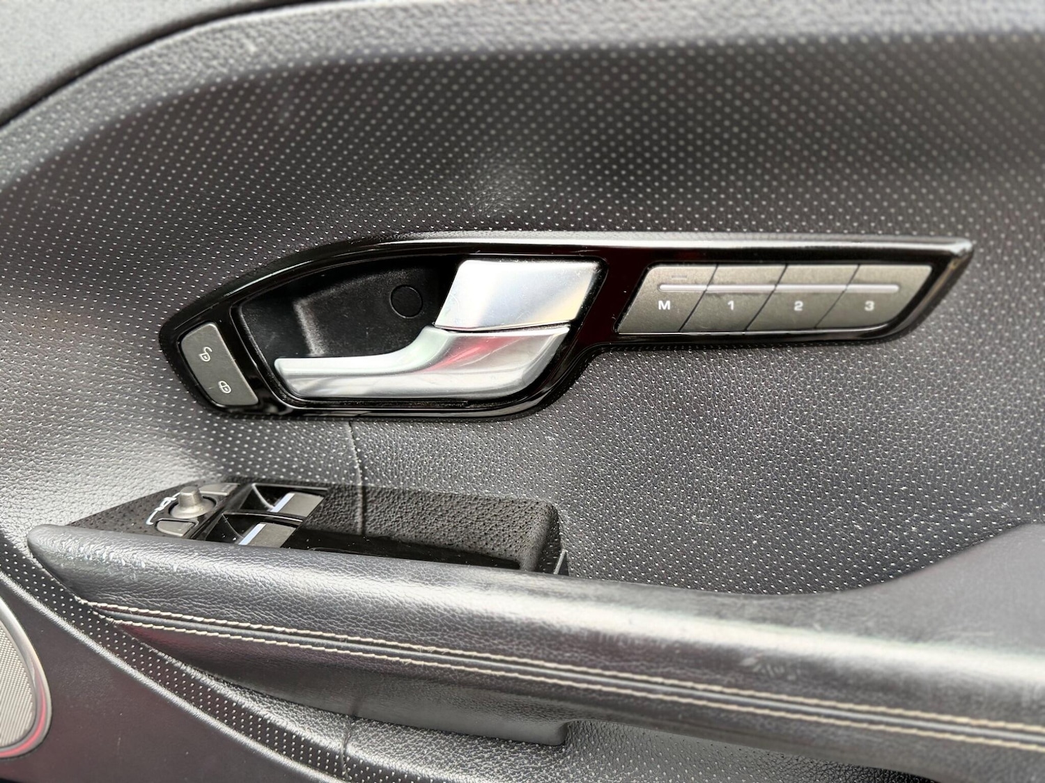 Used Land Rover Range Rover Evoque 2012 for sale - 77898631: Photo 60