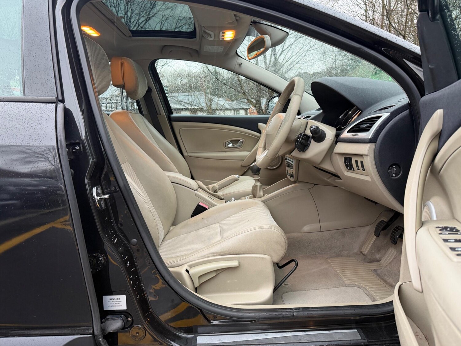 Used Renault Megane 2010 for sale - 77344303: Photo 24