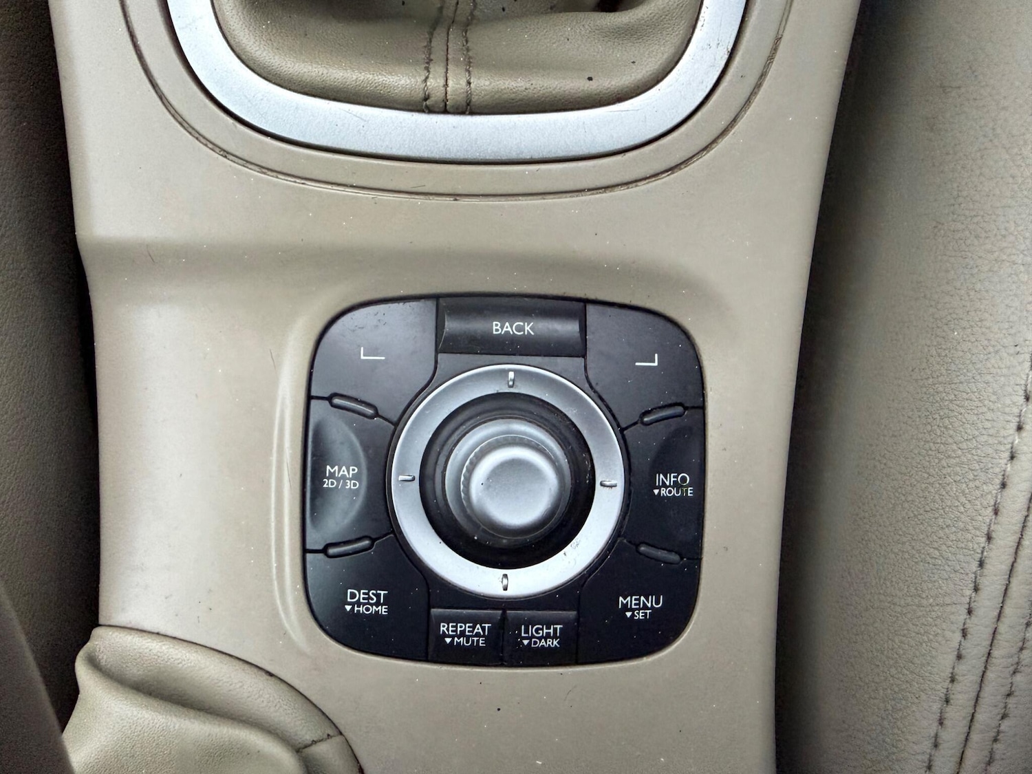 Used Renault Megane 2010 for sale - 77344303: Photo 27