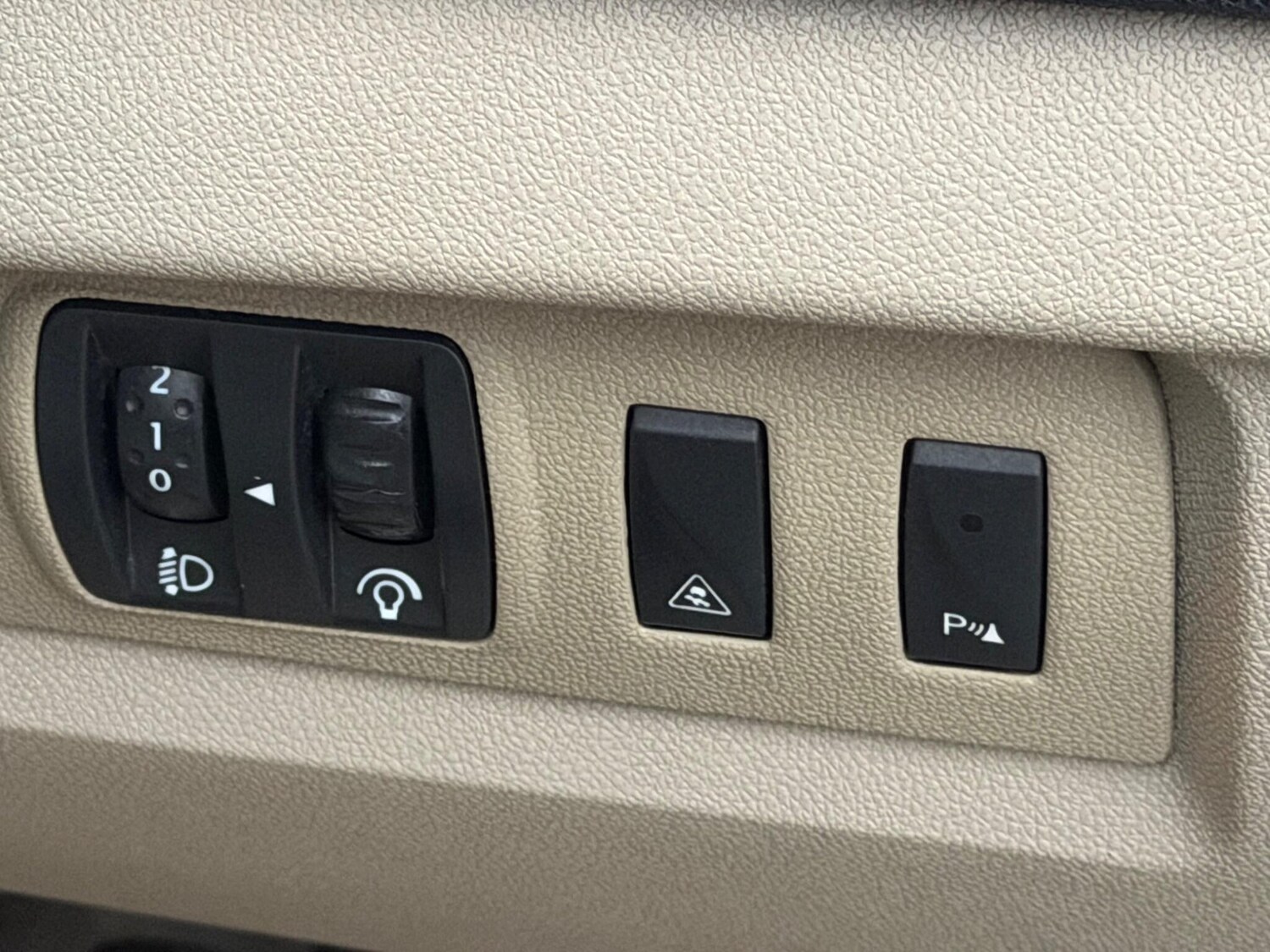 Used Renault Megane 2010 for sale - 77344303: Photo 28