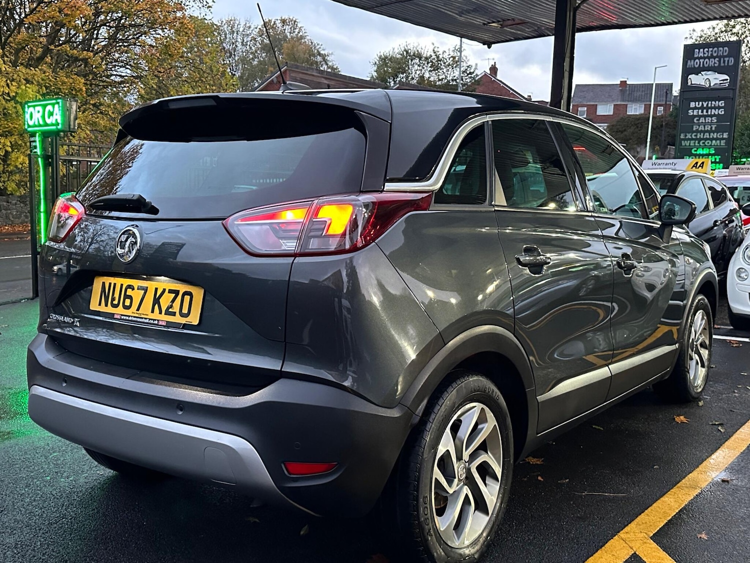Used Vauxhall Crossland X 2017 for sale - 76361453: Photo 2