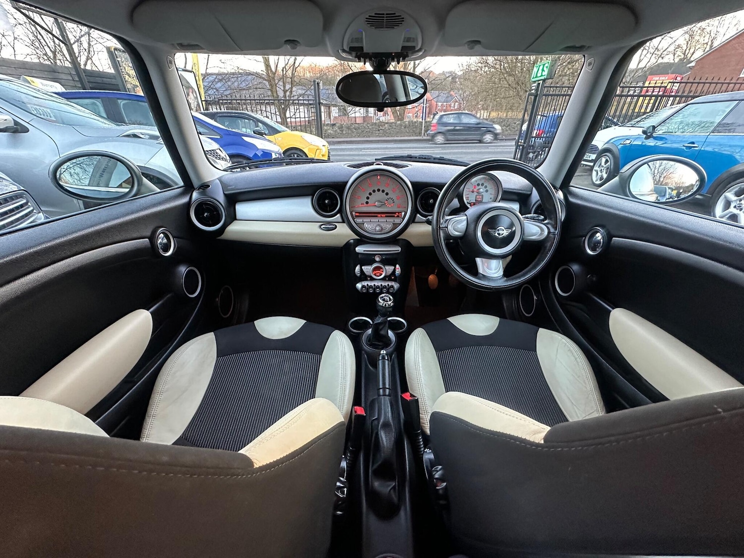 Used MINI Hatch 2009 for sale - 76913771: Photo 15