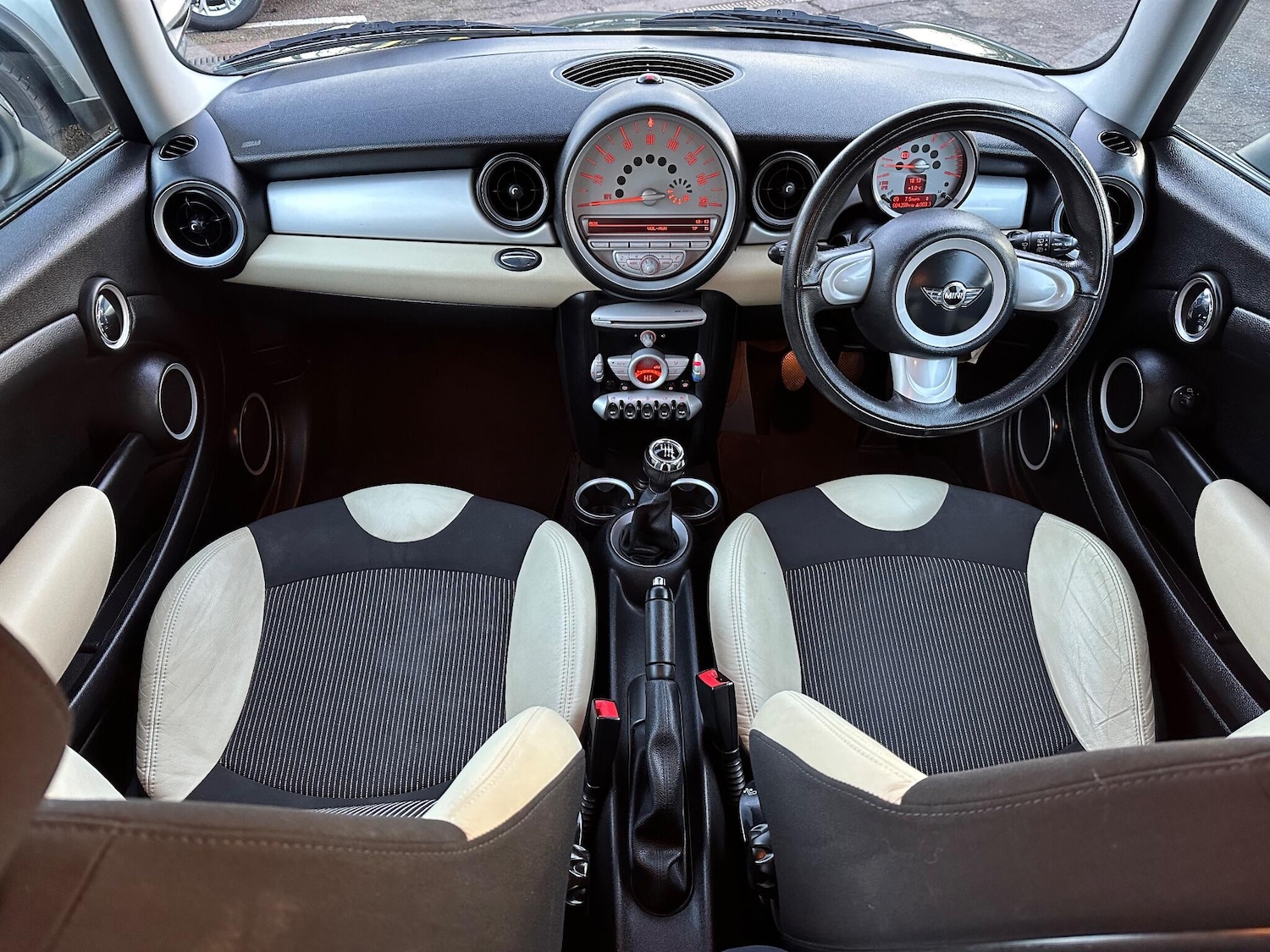 Used MINI Hatch 2009 for sale - 76913771: Photo 32