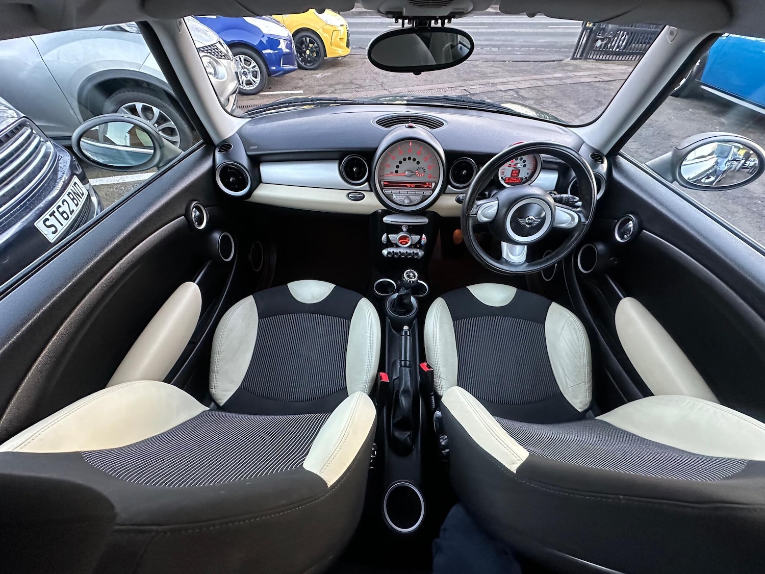 Used MINI Hatch 2009 for sale - 76913771: Photo 4