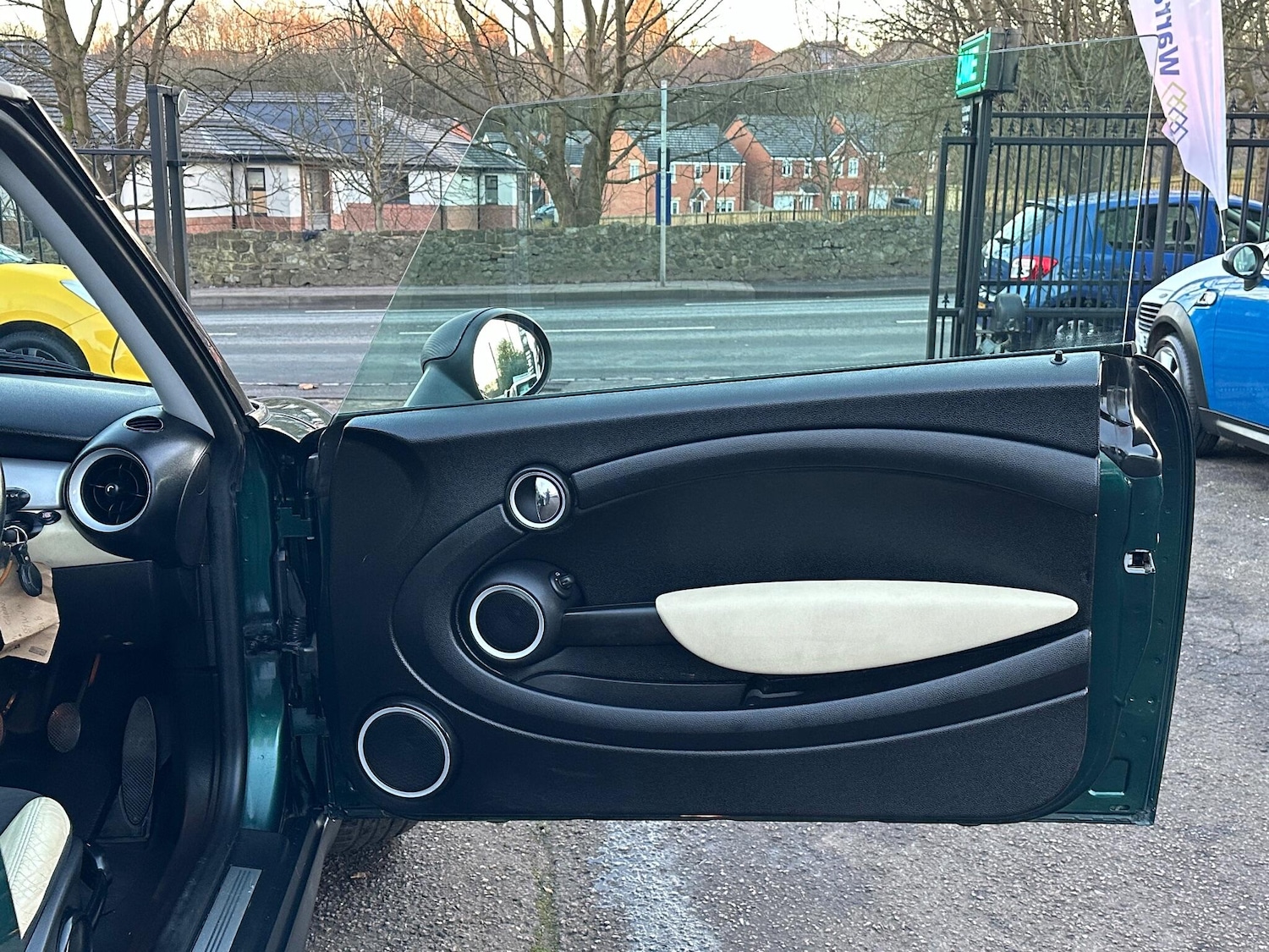 Used MINI Hatch 2009 for sale - 76913771: Photo 42