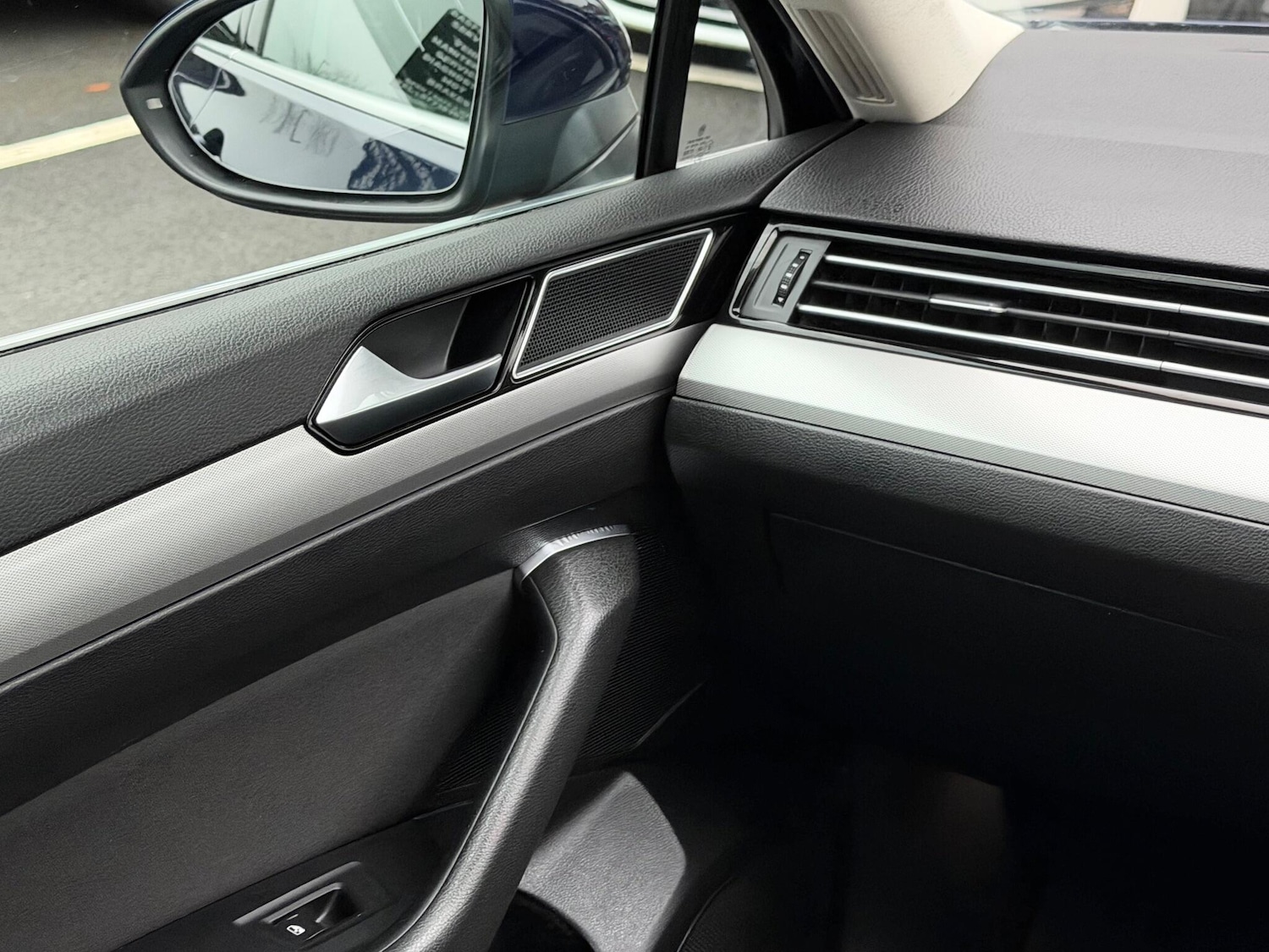 Used Volkswagen Passat 2017 for sale - 77254808: Photo 89