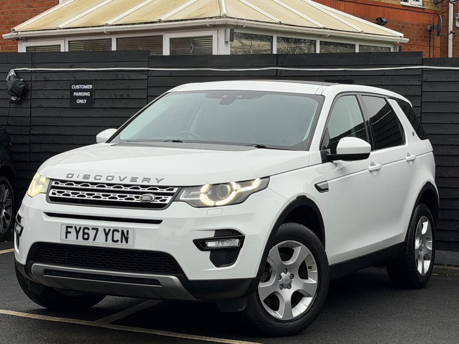 Used Land Rover Discovery Sport 2017 for sale - 77396667: Photo 23