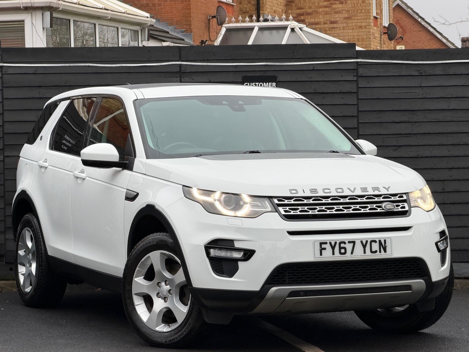 Used Land Rover Discovery Sport 2017 for sale - 77396667: Photo 24