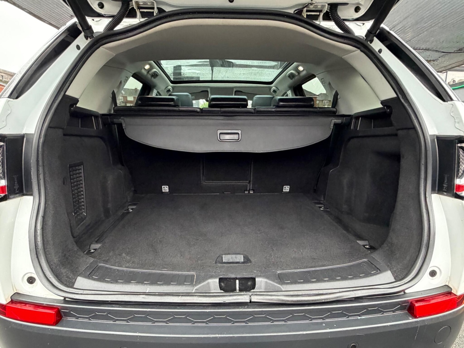 Used Land Rover Discovery Sport 2017 for sale - 77396667: Photo 30