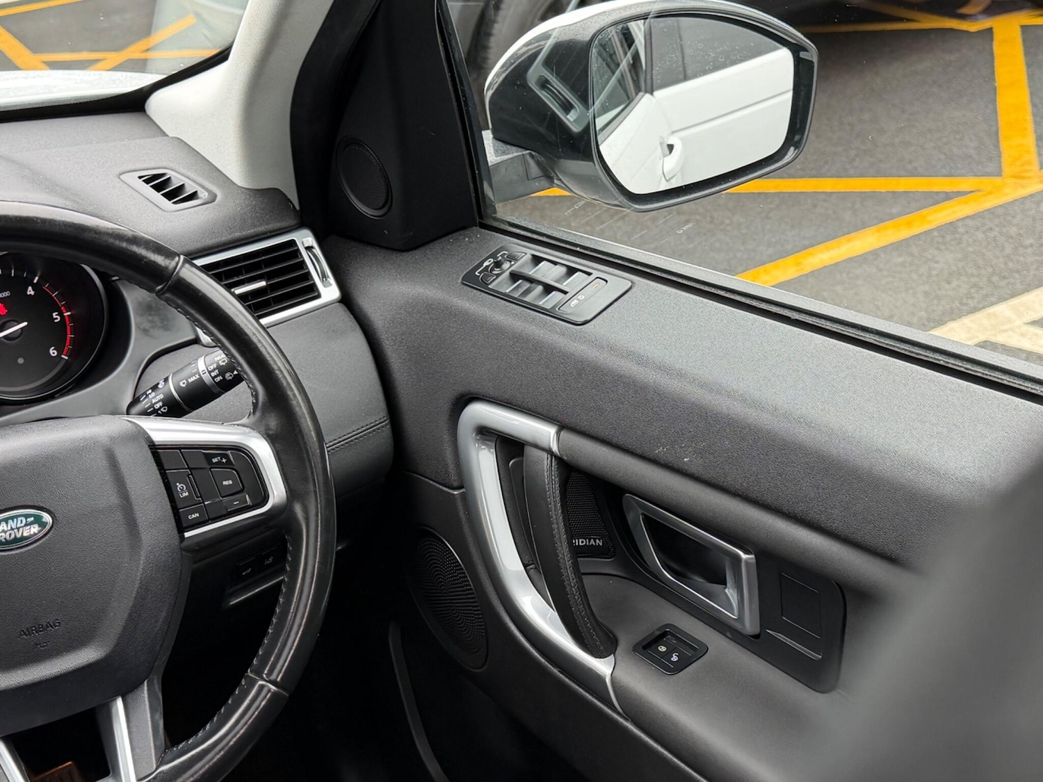 Used Land Rover Discovery Sport 2017 for sale - 77396667: Photo 66