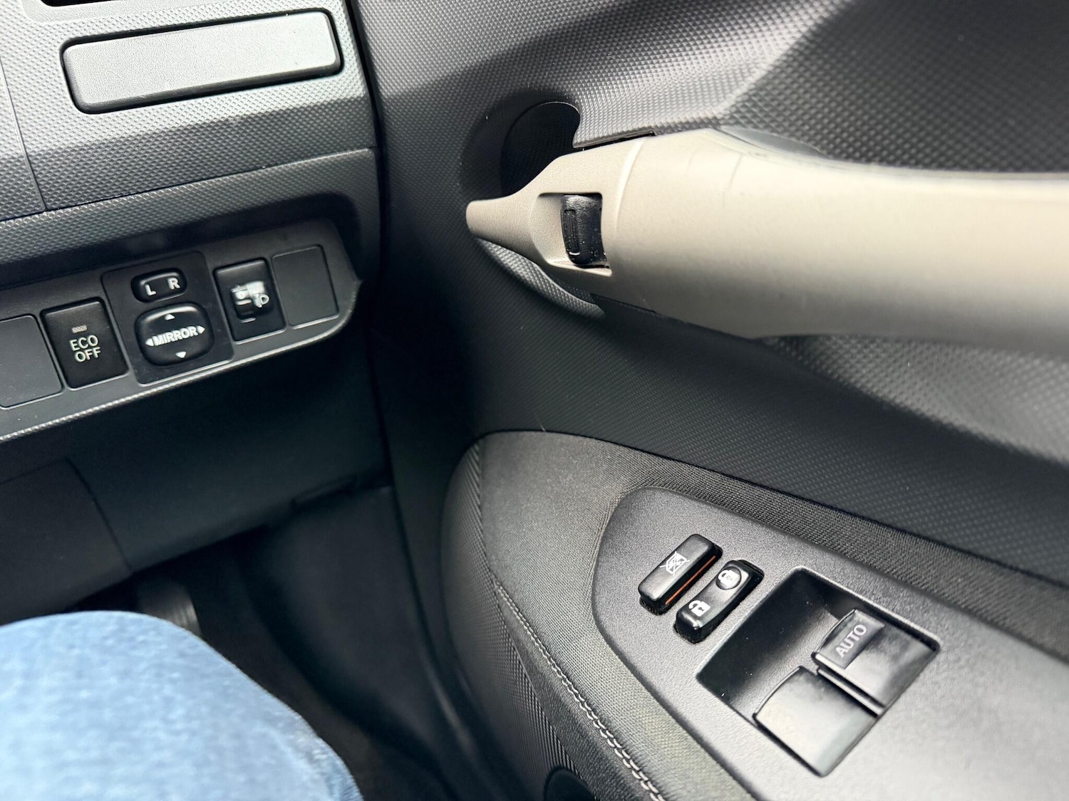 Used Toyota Auris 2009 for sale - 76992410: Photo 30