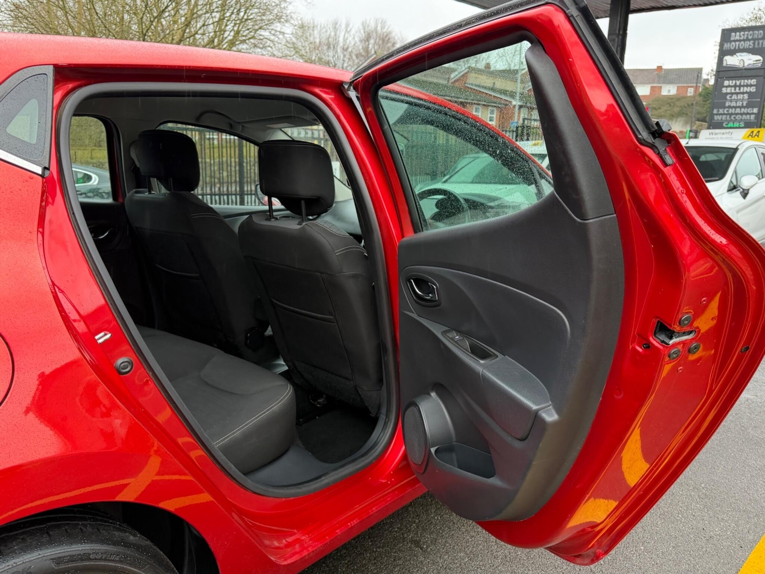 Used Renault Clio 2014 for sale - 77091749: Photo 14