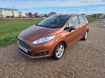 Used Ford Fiesta 2015 for sale - 77202897: Photo