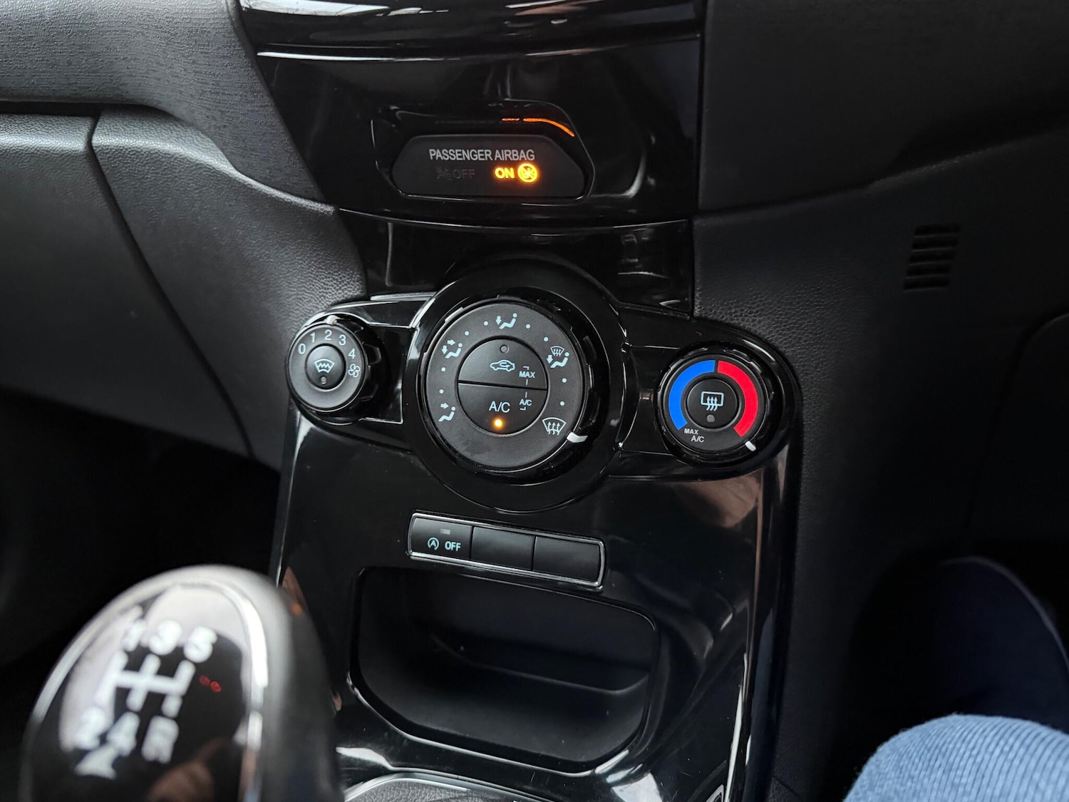 Used Ford Fiesta 2015 for sale - 77202897: Photo 66